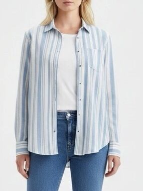 Universal Thread Blue & White Striped Button Down